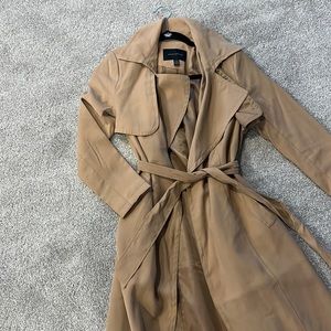 Gorgeous Fall/Autumn Lightly Lined Banana Republic Trench Style Coat Petite
